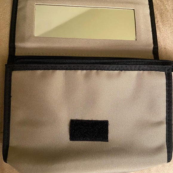 Golf ball Tee bag ,purse,cosmetic bag with Tee it up logo in the front - Picture 3 of 5